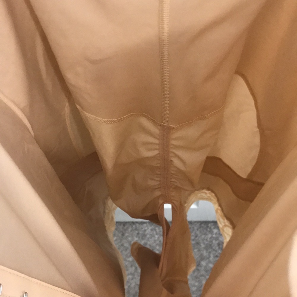 Shapewear - Picture 13 of 13